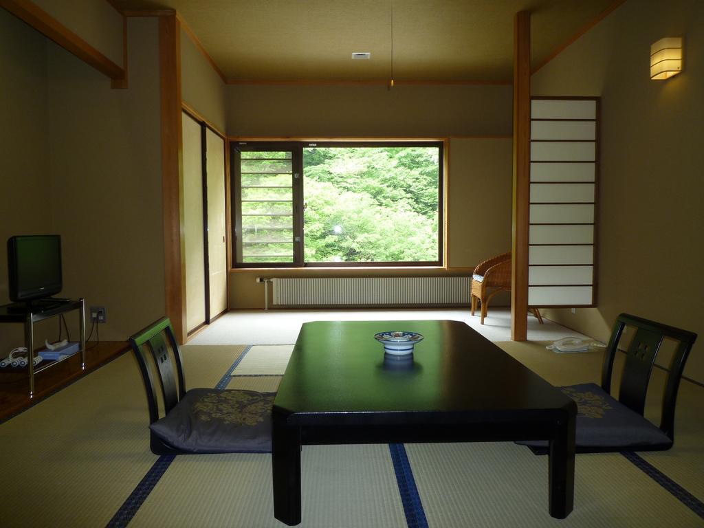 Hamaya Ryokan Nakanojo Εξωτερικό φωτογραφία